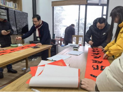 赶年集辞旧岁  杭州淳安反邪宣传处处生花274.png